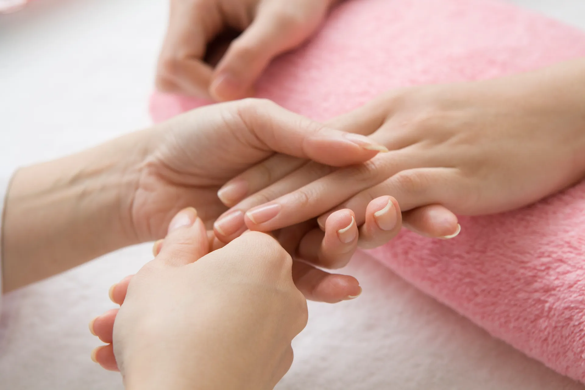 Service beaute-des-mains-et-pieds